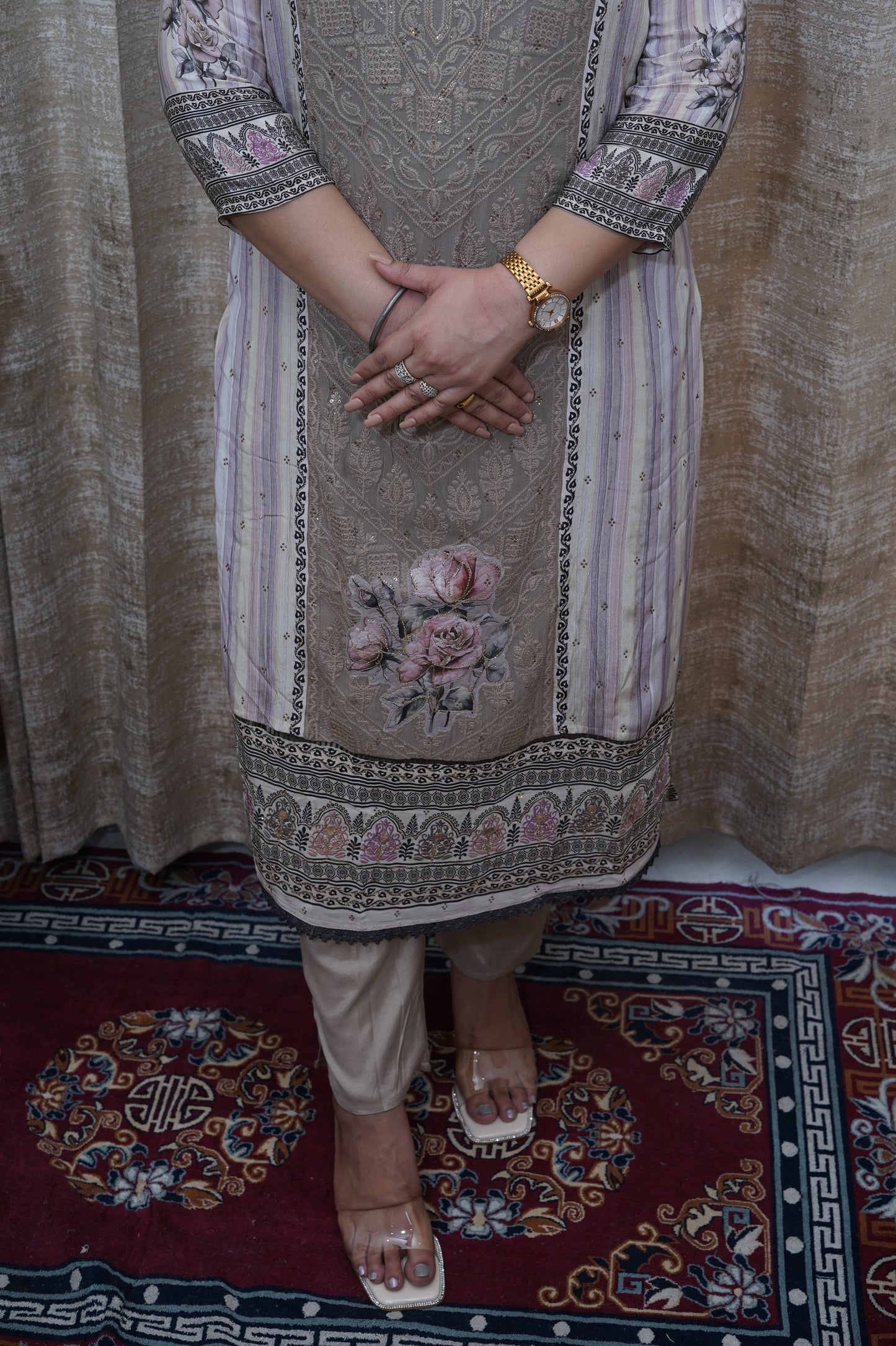 Graceful Muslin Earthy tone